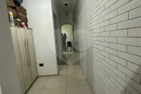 Sobrado à venda com 4 quartos em Jardim Luciana, Itaquaquecetuba, SP