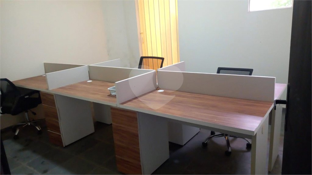 Casa à venda com 8 quartos, sendo 3 suítes,  no condomínio Terras de Santa Rosa, Salto - SP
