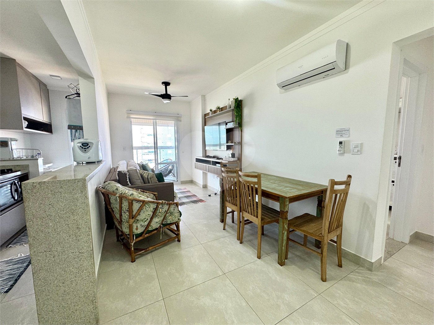 Apartamento à venda com 2 quartos em Caiçara, Praia Grande, SP