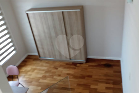Casa à venda com 3 suítes no condomínio Picollo, Louveira - SP