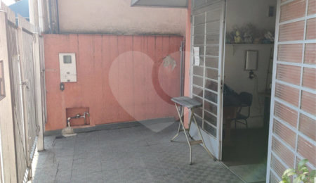 Sobrado à venda com 3 quartos no Centro, Jarinu, SP