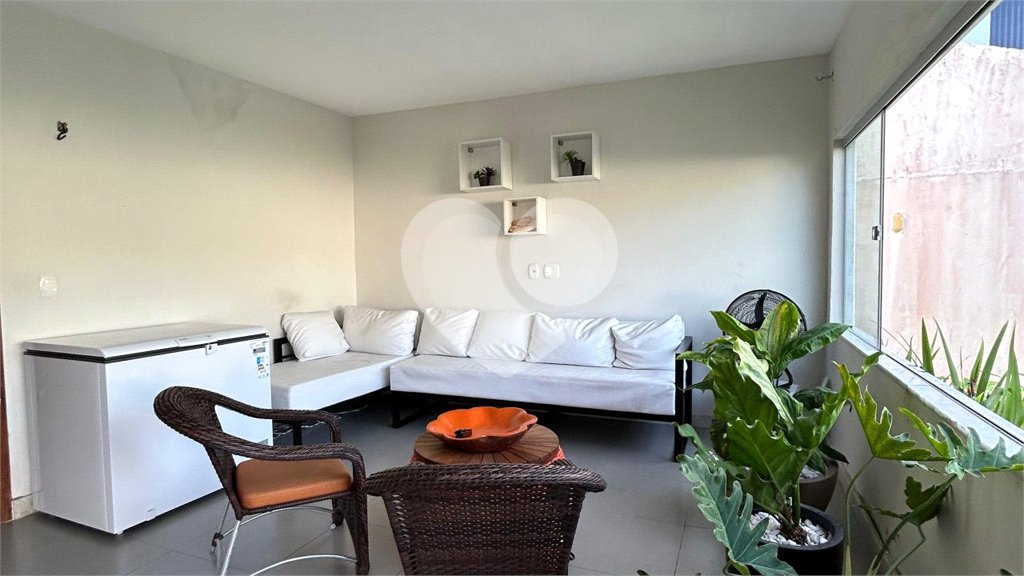 Casa à venda com 3 quartos, sendo 1 suíte, em Outerio da Glória, Porto Seguro, BA
