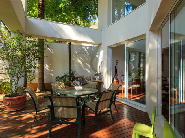 Casa à venda com 4 suítes no condomínio Vila Alba, São Paulo - SP