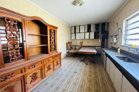 Casa à venda com 4 quartos, sendo 2 suítes,  em Vila Galvão, Guarulhos, SP