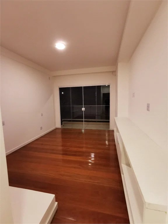 Casa à venda ou para alugar com 4 suítes em Parque dos Príncipes, São Paulo, SP