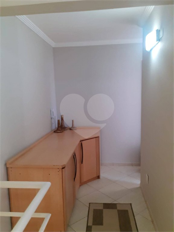 Sobrado à venda com 3 quartos, sendo 1 suíte, em Parque Santana, Mogi das Cruzes, SP