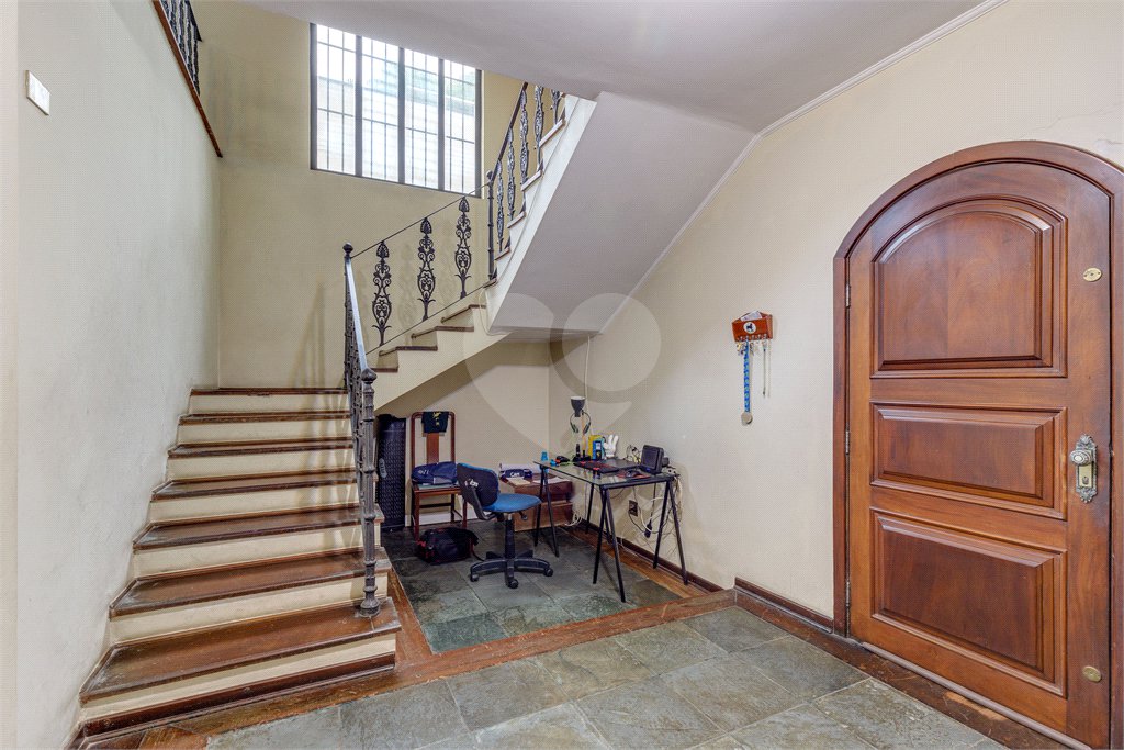 Casa à venda com 4 quartos, sendo 3 suítes,  em Alto da Boa Vista, São Paulo, SP