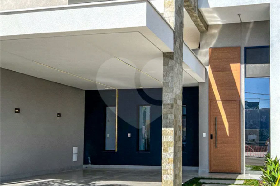 Casa recém construída à venda no Condomínio Tomazella - Piracicaba / SP.