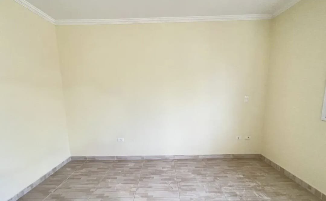 Casa à venda com 3 quartos, sendo 1 suíte, em Jardim Ester, São Paulo - SP