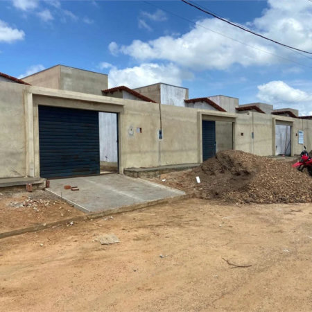 Casa à venda com 2 quartos, sendo 1 suíte,  em Residencial Mont'serrat, Balsas, MA