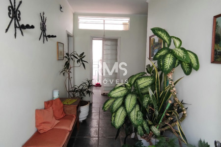 Casa à venda com 4 quartos, sendo 2 suítes,  no Centro, Itu, SP