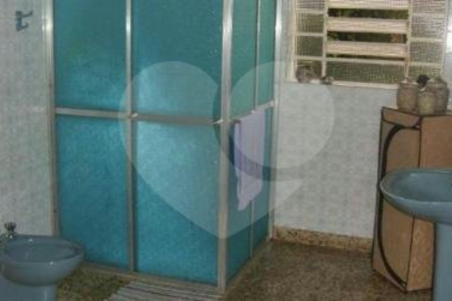 Casa Térrea à venda com 3 quartos em Vila Irmãos Arnoni, São Paulo, SP
