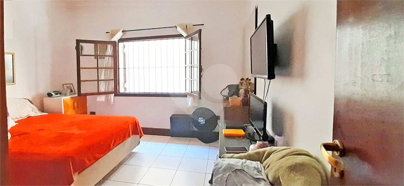 Casa à venda com 4 quartos, sendo 2 suítes, em Planalto Paulista, São Paulo, SP