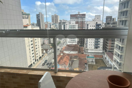 APTO 60M² TOTALMENTE MOBILIADO - CONFORTO, LAZER E SOFISTICAÇÃO A POUCOS PASSOS DO MAR!