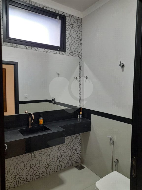 Casa à venda com 4 suítes no condomínio Quinta das Laranjeiras, Araraquara - SP