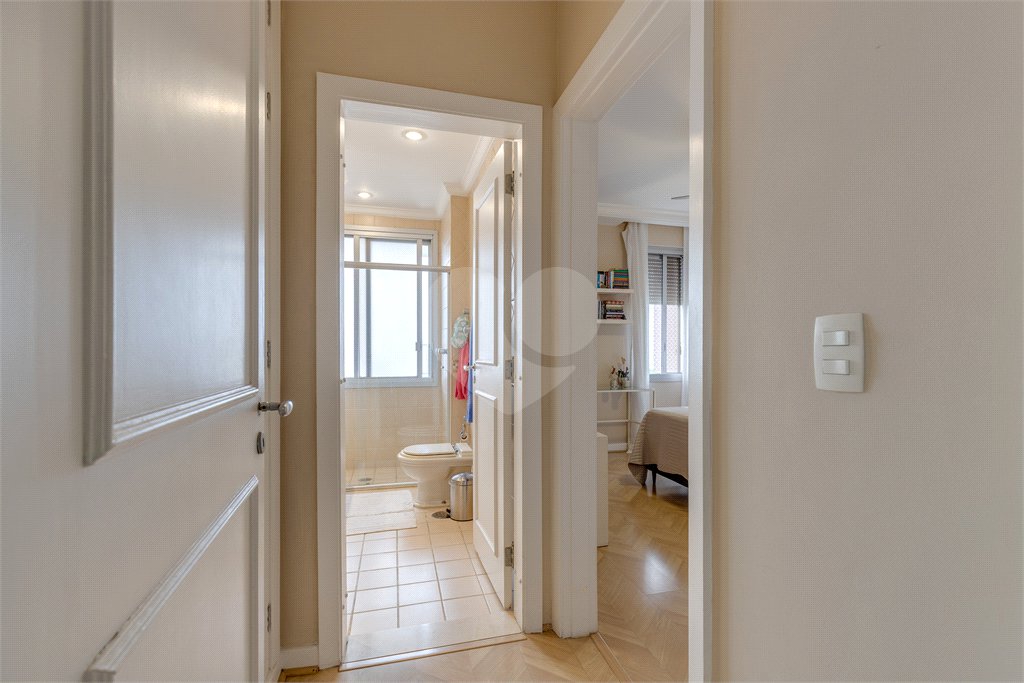 Apartamento à venda com 4 suítes em Jardim Marajoara, São Paulo, SP