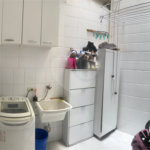Casa à venda com 3 quartos, sendo 2 suítes, no condomínio Ibarra, São Paulo - SP