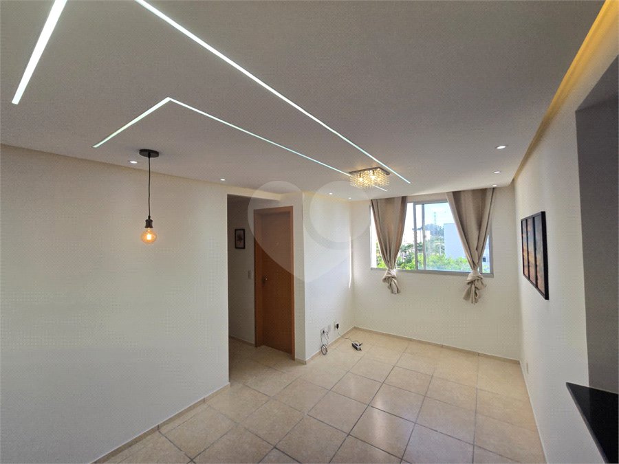 Apartamento à venda com 2 quartos em Santa Cruz, Rio de Janeiro, RJ