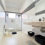 Casa à venda com 3 suítes no condomínio Haras Paineiras, Salto - SP