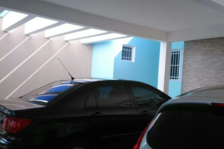 Casa à venda com 3 suítes em Jardim Jussara, São Paulo, SP
