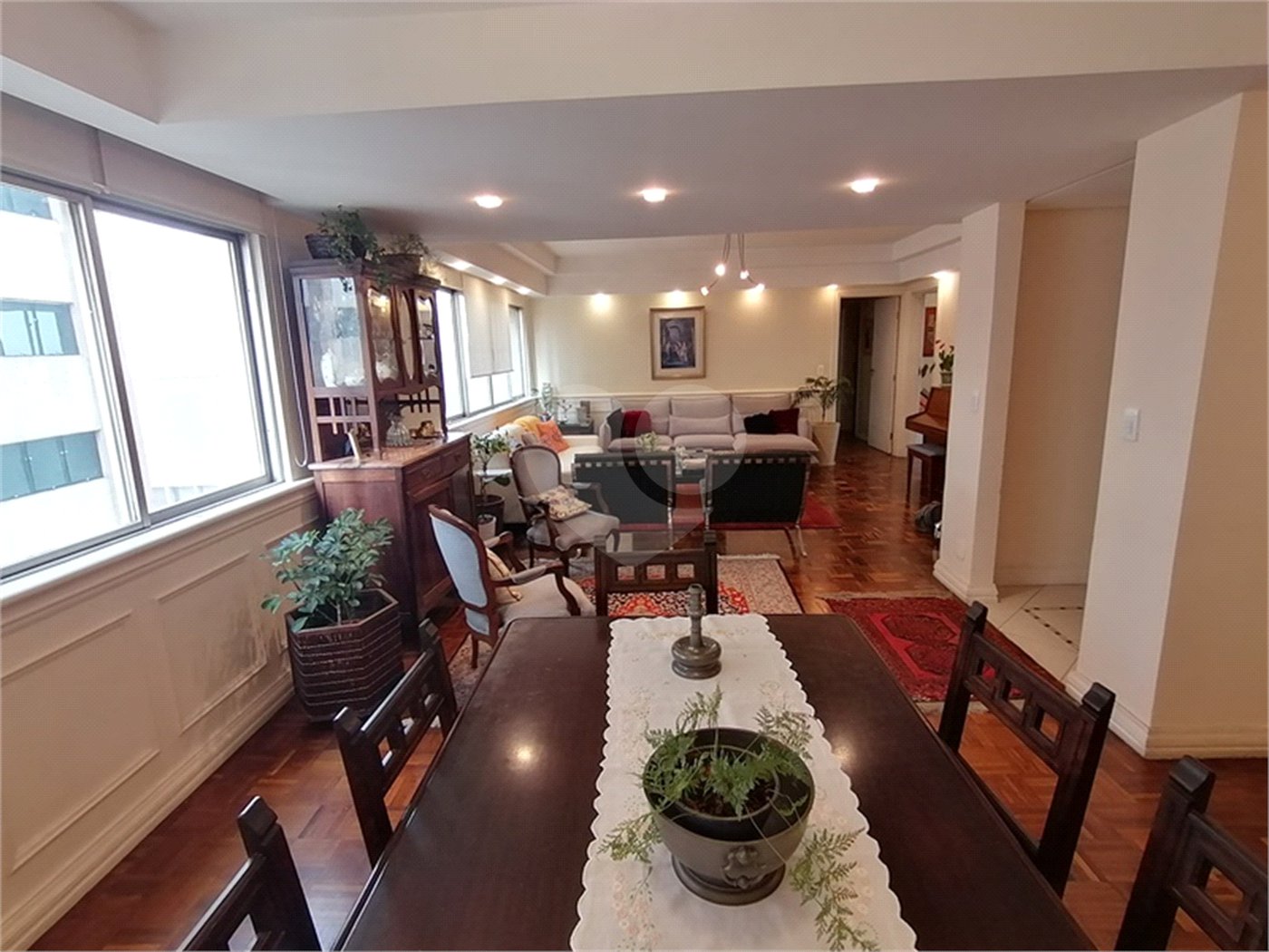 Apartamento à venda com 3 quartos, sendo 1 suíte, em Jardim Paulista, São Paulo, SP