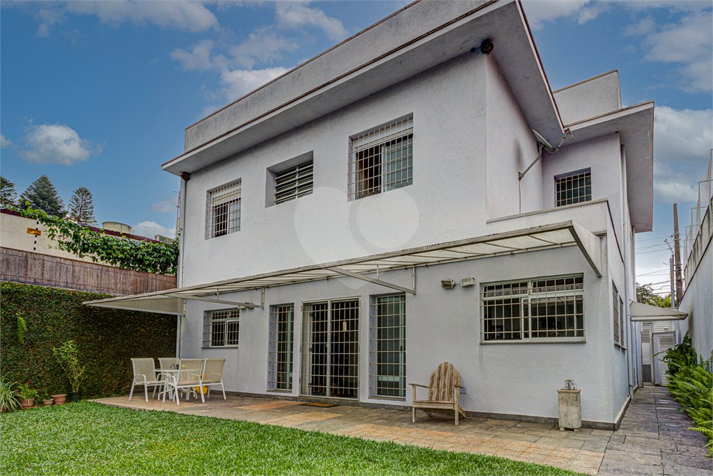 Casa de Vila à venda com 3 quartos, sendo 1 suíte,  em Granja Julieta, São Paulo, SP