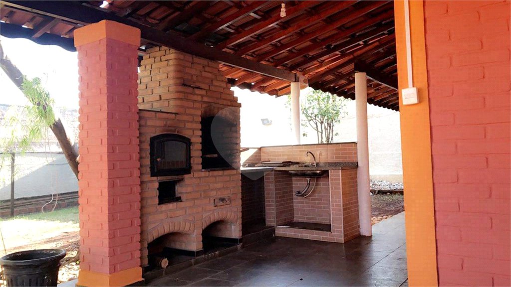 Casa Térrea à venda com 3 quartos, sendo 2 suítes,  em Vila Avaí, Indaiatuba, SP