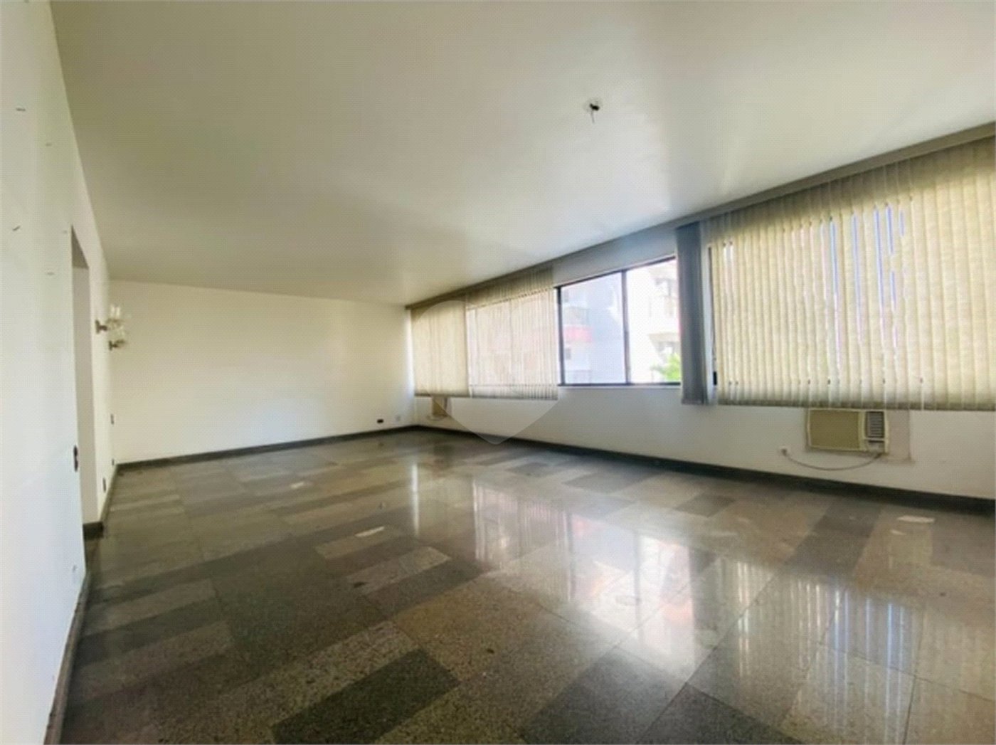 Apartamento à venda com 4 quartos, sendo 1 suíte, em Ipanema, Rio de Janeiro, RJ