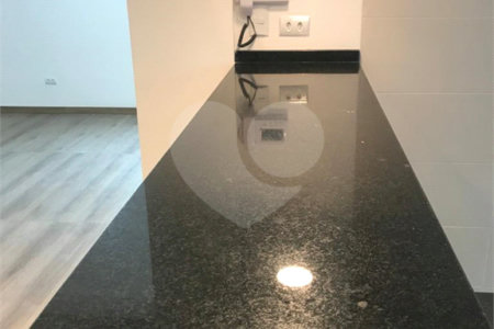 Casa Térrea à venda com 3 quartos em Vila Mazzei, São Paulo, SP