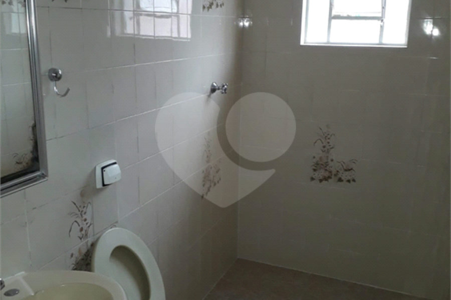 Sobrado à venda com 3 quartos em Tremembé, São Paulo, SP