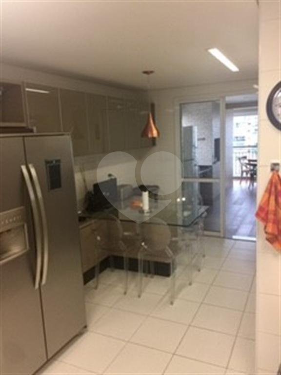 Apartamento à venda com 3 suítes em Campo Belo, São Paulo, SP