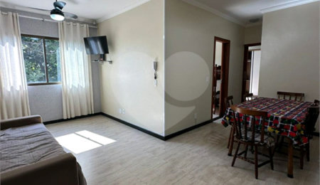 Apartamento à venda com 3 quartos, sendo 1 suíte, no Centro, Cabo Frio, RJ
