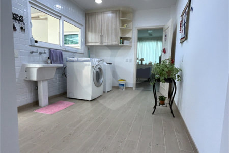 Casa à venda com 6 quartos, sendo 5 suítes, no condomínio City Castelo, Itu - SP