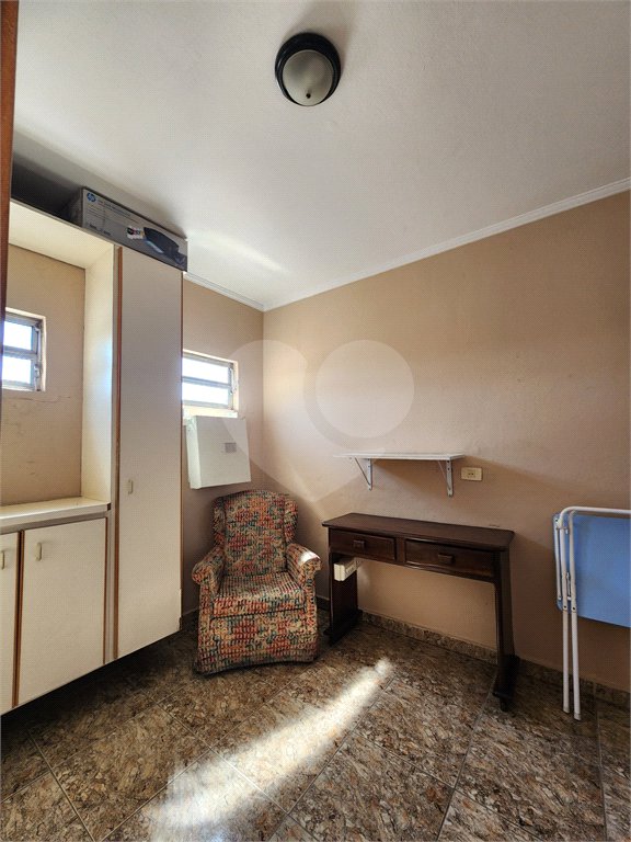 Sobrado à venda com 3 quartos, sendo 1 suíte,  em Vila Constança, São Paulo, SP