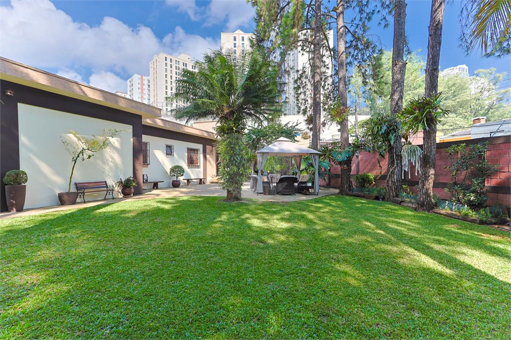Casa Térrea à venda com 1 quarto em Jardim Marajoara, São Paulo, SP