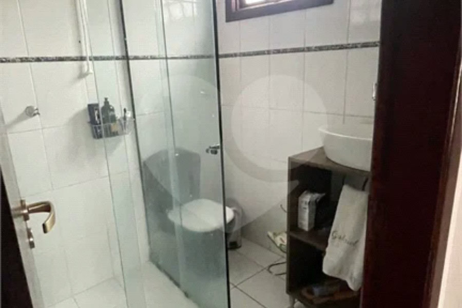 Sobrado à venda com 4 quartos, sendo 2 suítes, em Mandaqui, São Paulo, SP