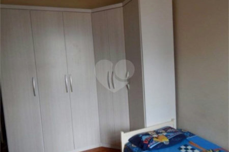 Apartamento à venda com 3 quartos, sendo 1 suíte,  em Aclimação, São Paulo, SP