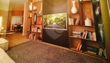 Casa à venda com 4 quartos, sendo 2 suítes,  no condomínio Residencial Floresta, São Paulo - SP