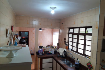Sobrado à venda com 3 quartos, sendo 1 suíte, em Vila Mazzei, São Paulo, SP
