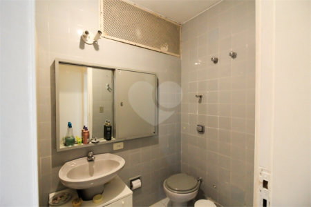 Apartamento à venda com 3 quartos, sendo 1 suíte, em Jardim Paulista, São Paulo, SP
