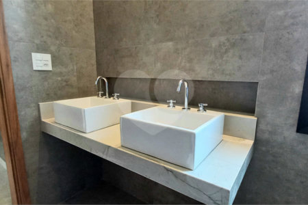 Casa Térrea à venda com 3 suítes em Jardim Valencia, Ribeirão Preto, SP