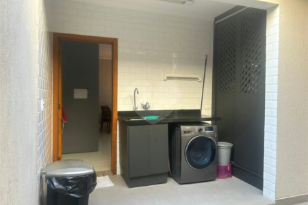 Casa à venda com 3 quartos, sendo 1 suíte,  em Vila Nair, São Paulo, SP