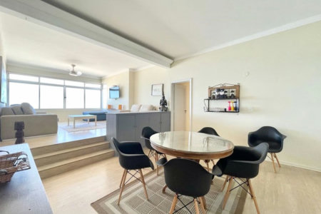 Apartamento Frente Mar com 4 Quartos para Venda ou Locação em Pitangueiras – Guarujá/SP
