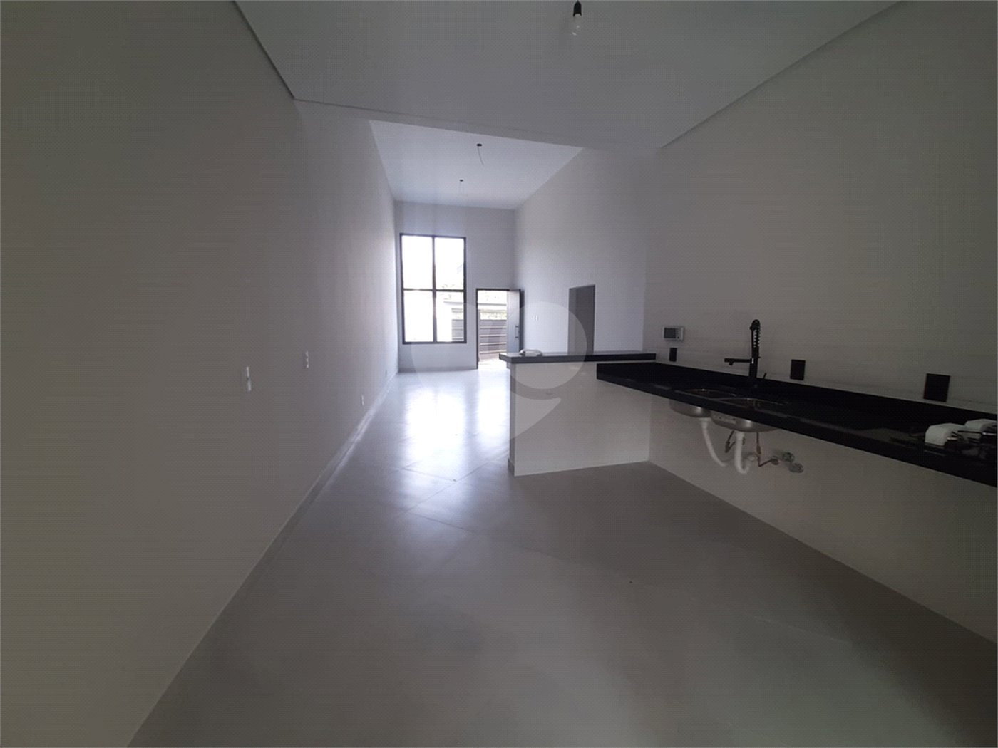 Casa à venda com 3 quartos, sendo 1 suíte, em Residencial/Comercial, Vinhedo, SP
