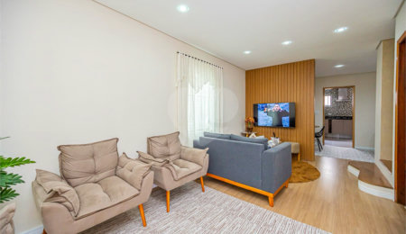 Casa à venda com 5 quartos, sendo 1 suíte, em Chácara Inglesa, São Paulo, SP