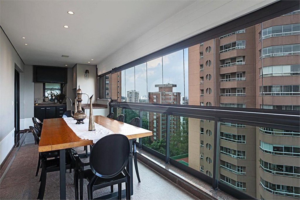 Apartamento à venda com 4 suítes em Panamby, São Paulo, SP