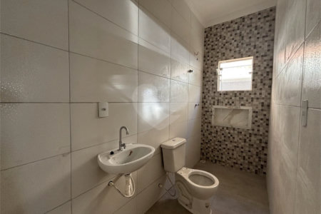 Casa de Vila à venda com 2 quartos, sendo 1 suíte, em Parque São Bento, Sorocaba, SP