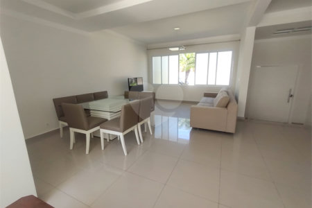 Casa à venda com 3 suítes no condomínio Villaggio Capriccio, Louveira - SP