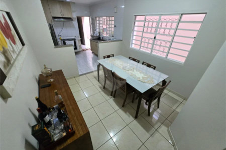 Sobrado à venda com 3 suítes em Chora Menino, São Paulo, SP