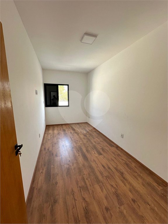Sobrado à venda com 3 quartos, sendo 1 suíte,  em Jardim Esperança, Mogi das Cruzes, SP